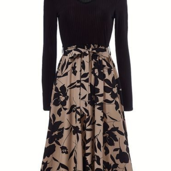 Exquisite Floor Length Dress - Picture 3 of 15